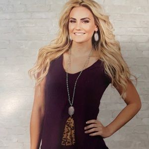 Jewelry necklace and earrings